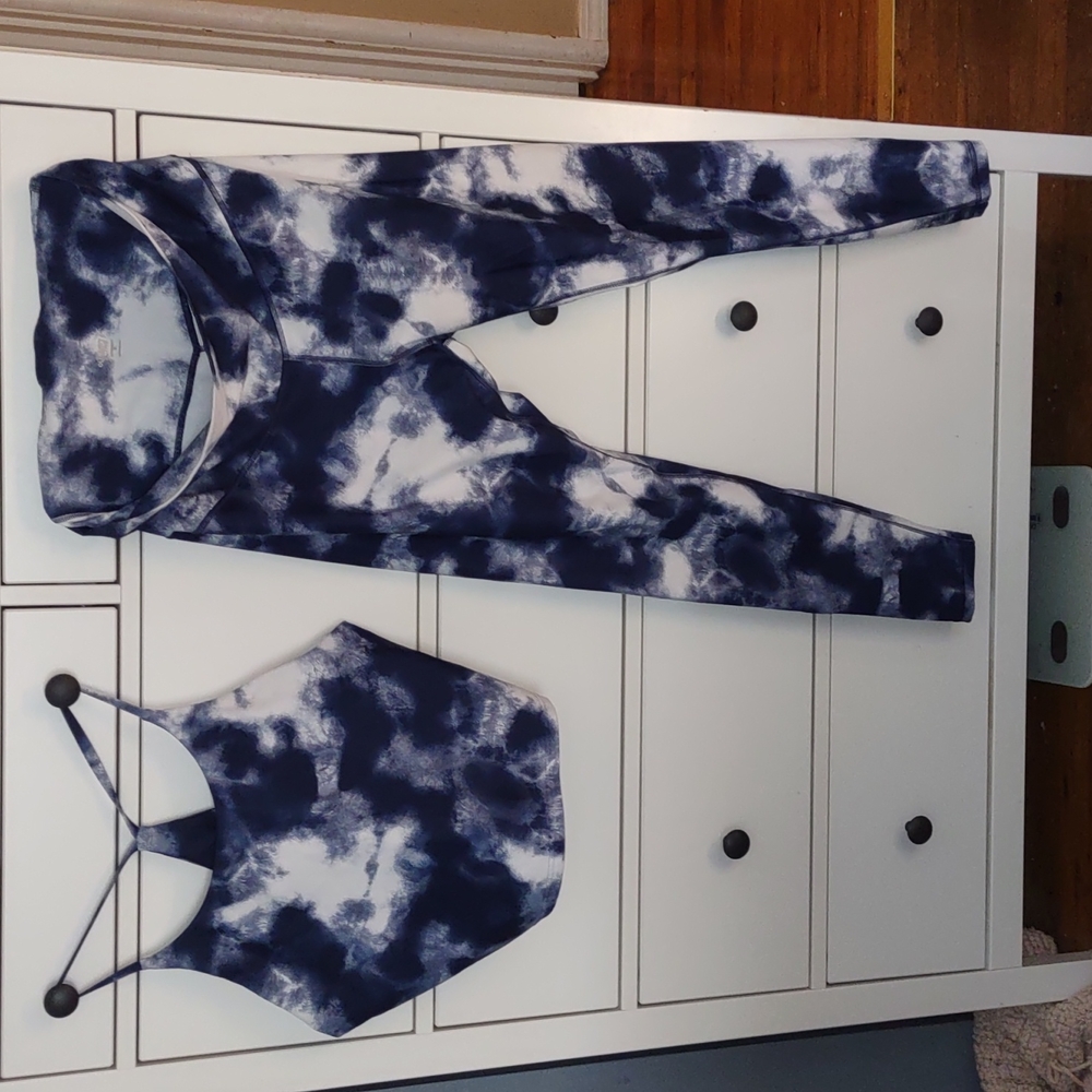 Old Navy workout set